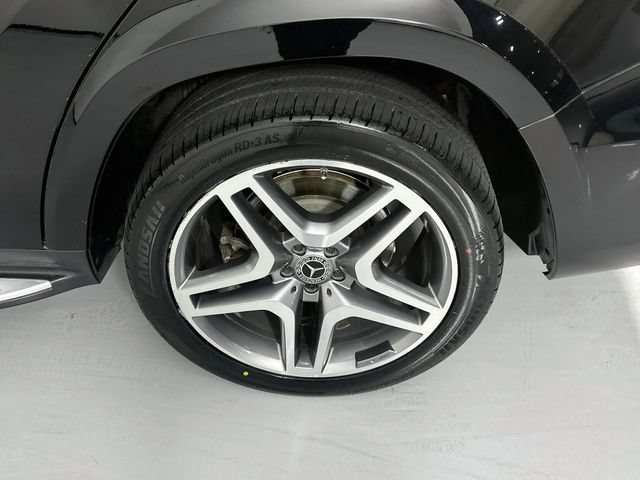 Used 2018 Mercedes-Benz GLS 550 4MATIC image 29