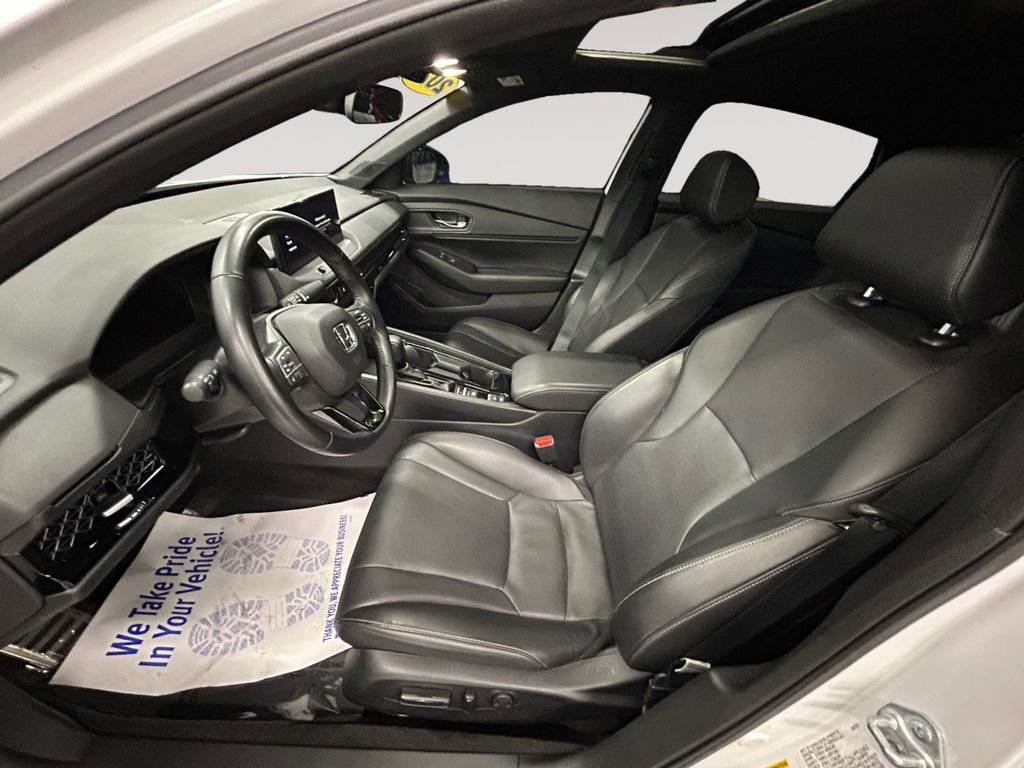 Used 2023 Honda Accord Sport image 9