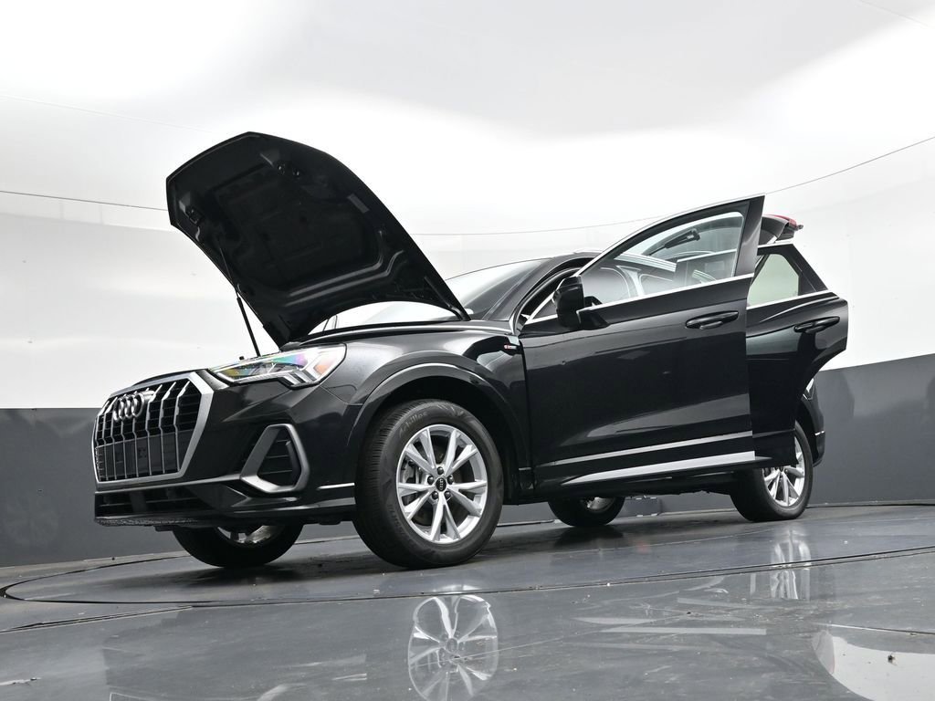 Used 2023 Audi Q3 2.0T Premium image 40