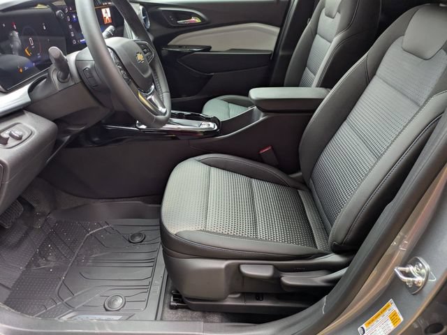 New 2026 Chevrolet Trax LT w/ Driver Confidence Package FWD image 10