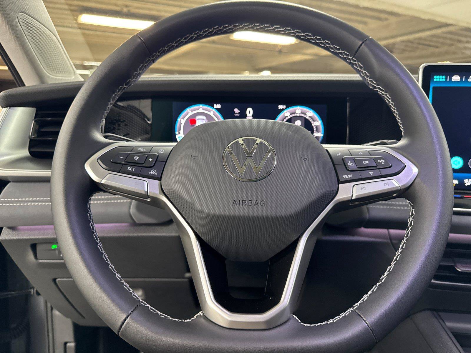 New 2026 Volkswagen Tiguan SE FWD image 22