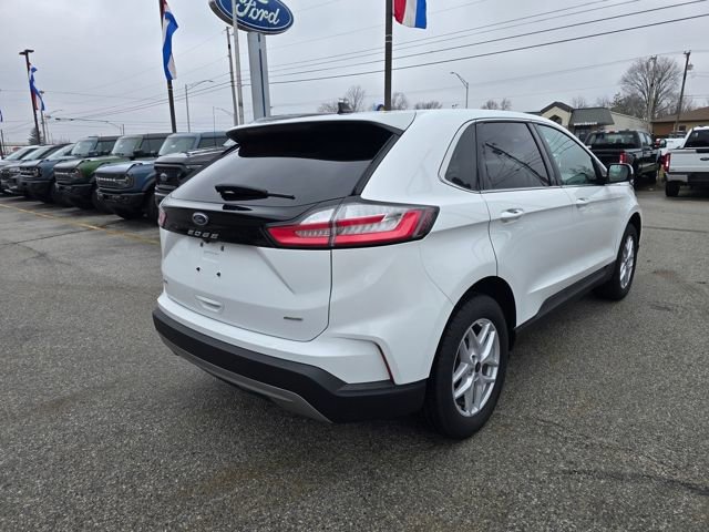 Used 2024 Ford Edge SEL image 3