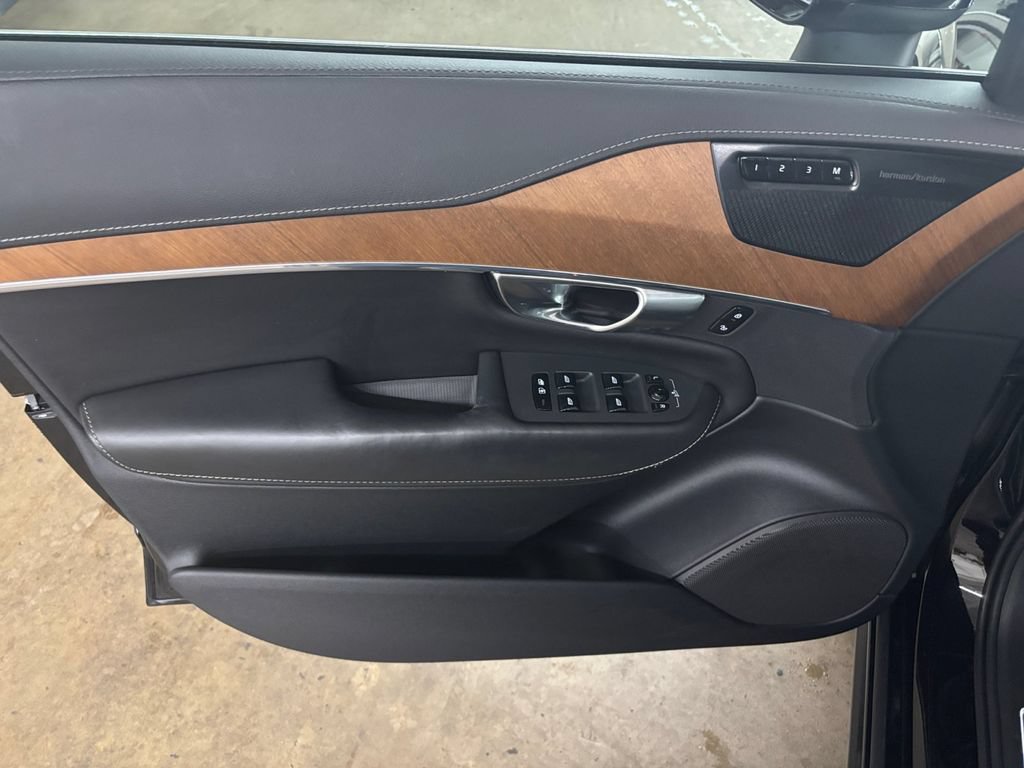 Used 2020 Volvo XC90 T6 Inscription w/ Protection Package Premier AWD/4WD image 11