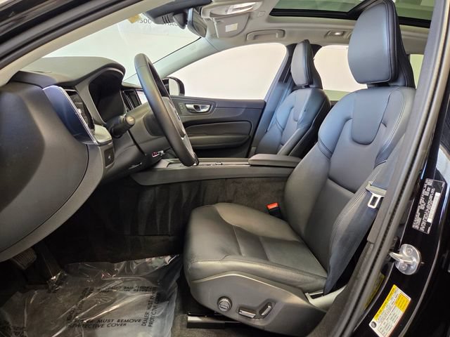 Certified 2024 Volvo XC60 B5 Core w/ Climate Package AWD/4WD image 10