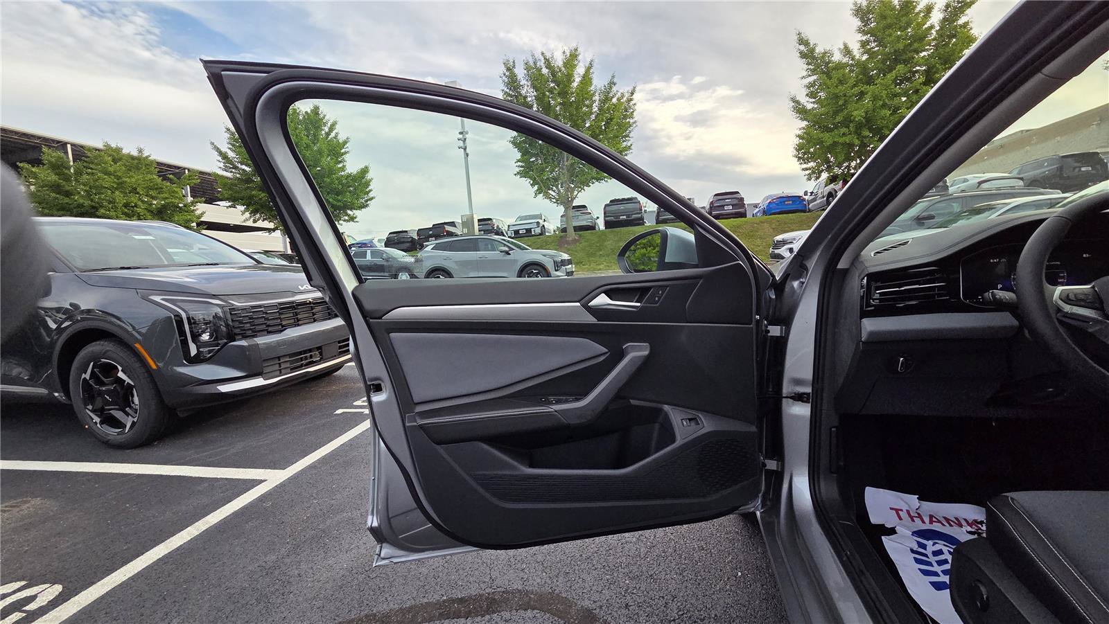 New 2026 Volkswagen Jetta SE FWD image 12