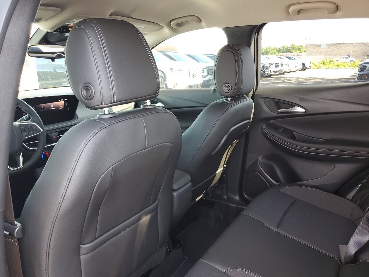 New 2026 Buick Encore GX Preferred w/ Comfort Package FWD image 9