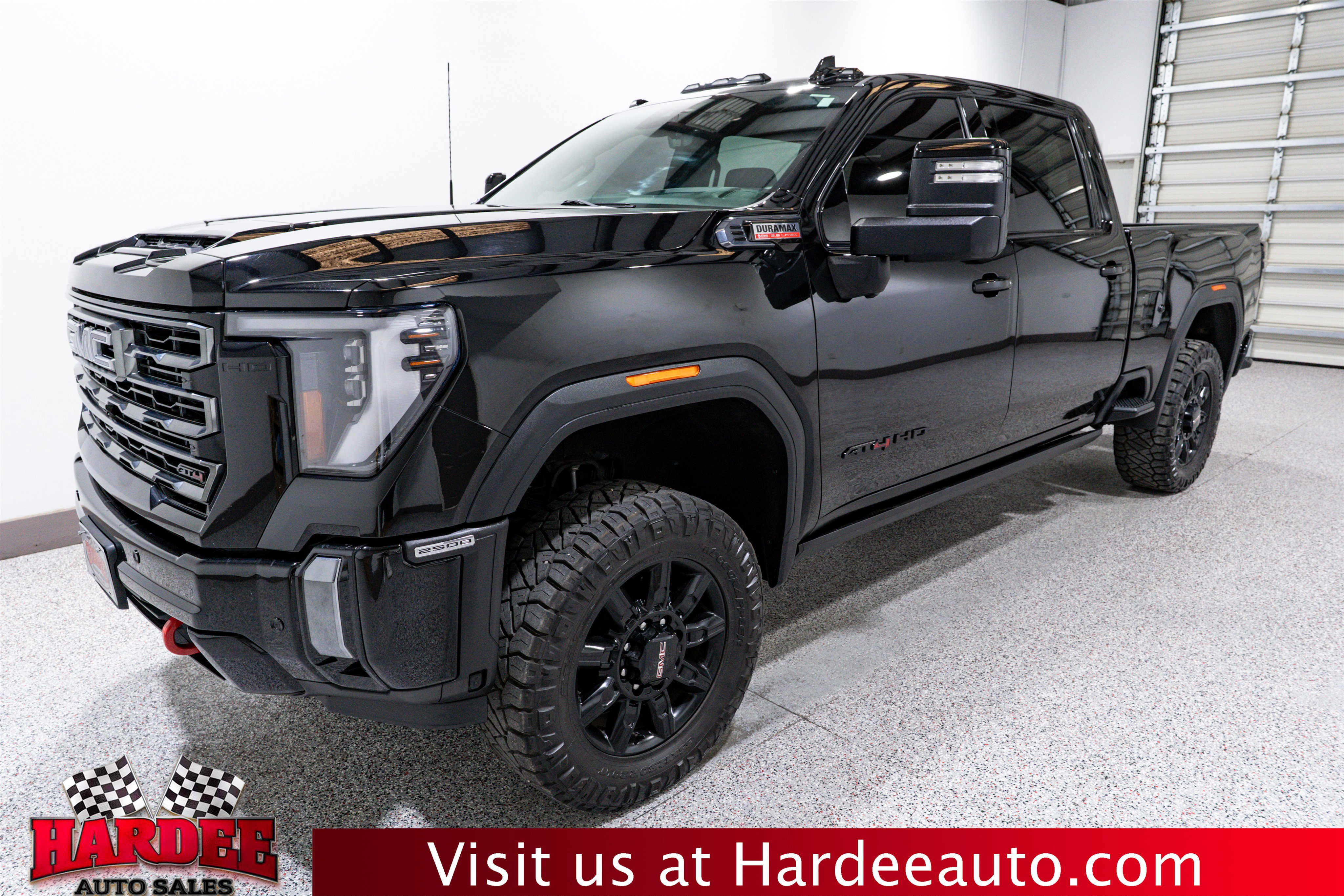 Used 2024 GMC Sierra 2500 AT4 w/ AT4 Premium Plus Package image 2