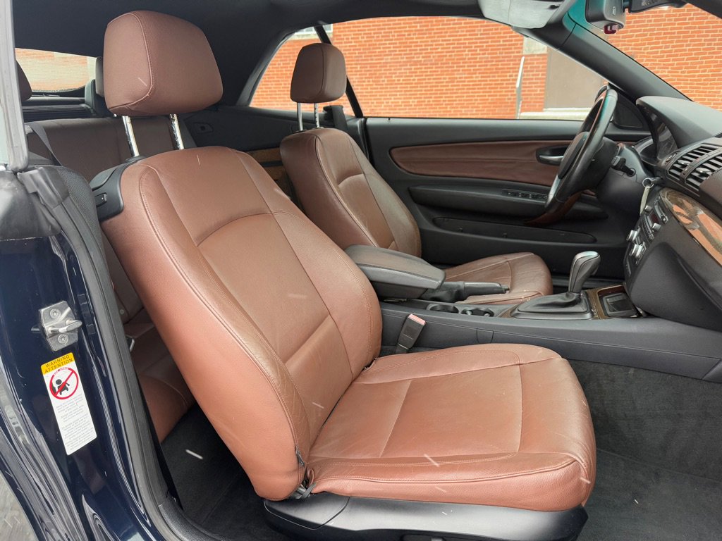 Used 2009 BMW 128i Convertible w/ Premium Pkg image 9