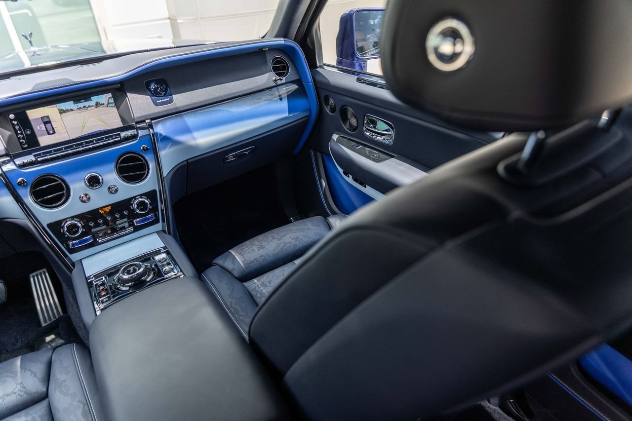 Certified 2024 Rolls-Royce Cullinan Black Badge AWD/4WD image 45