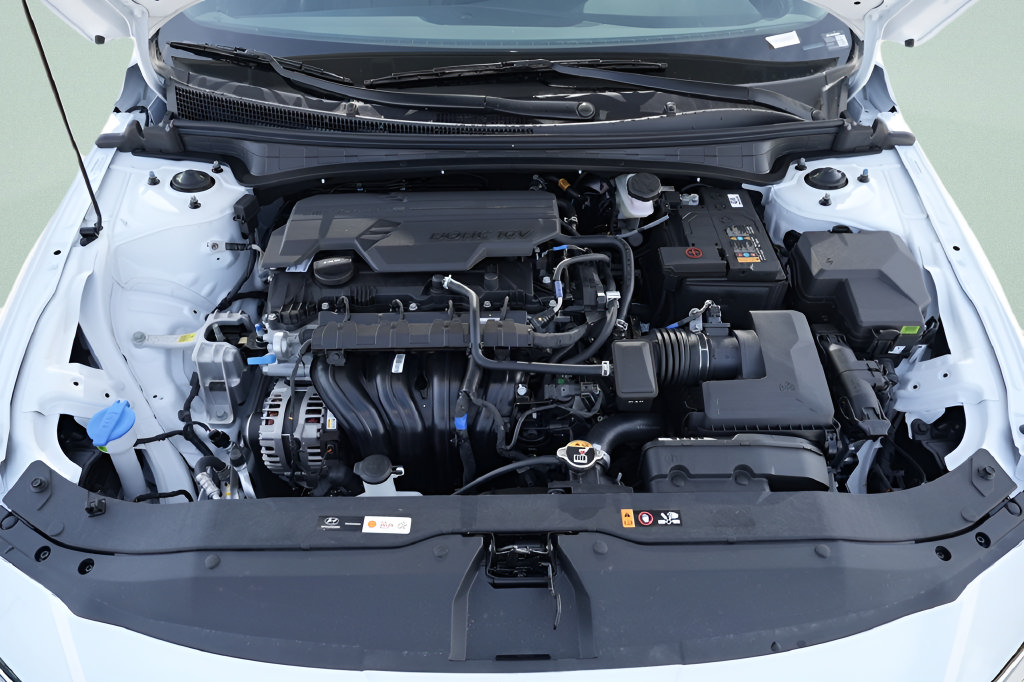 New 2026 Hyundai Elantra SEL Sport FWD image 18
