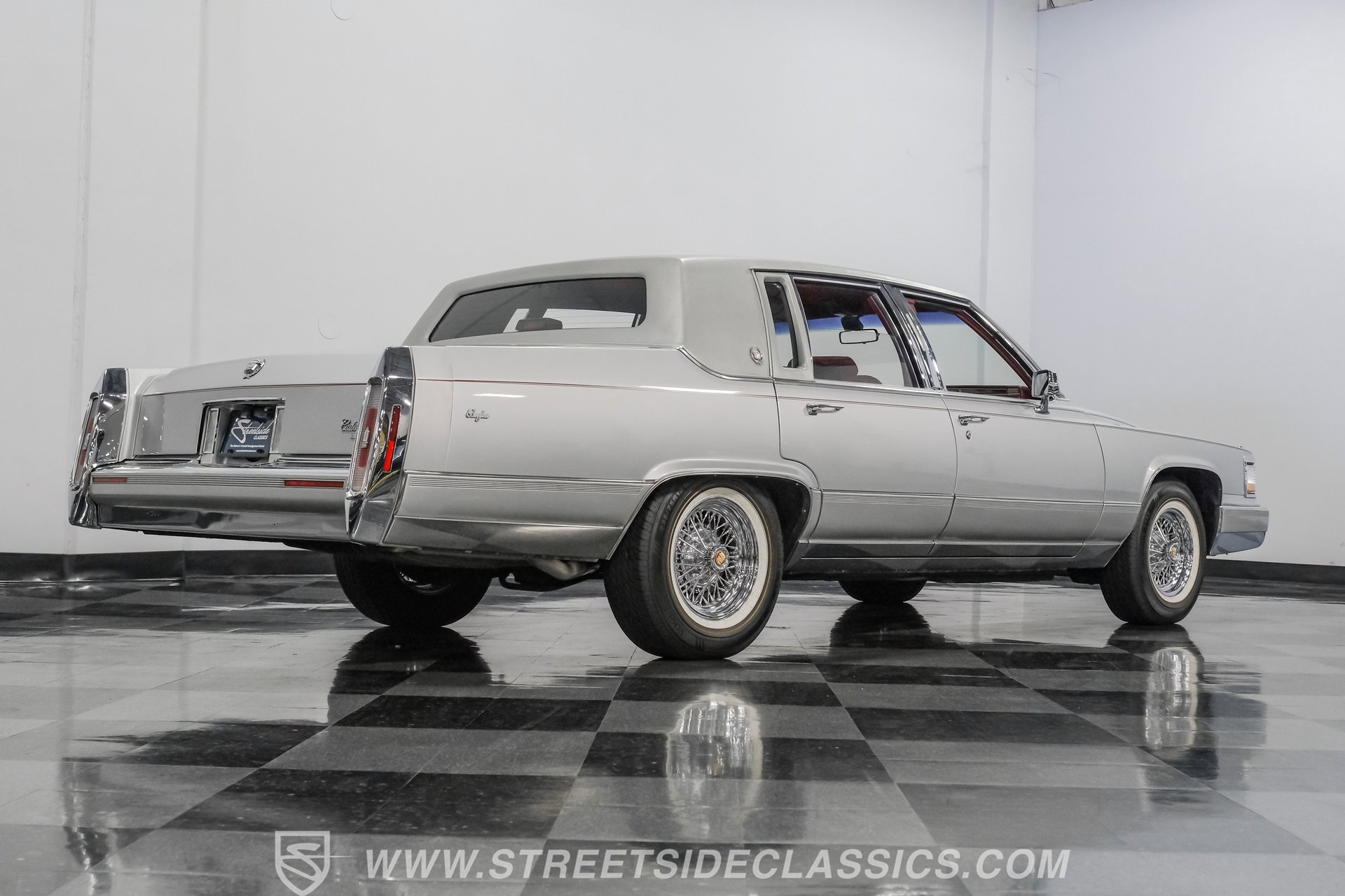 Used 1991 Cadillac Brougham image 26