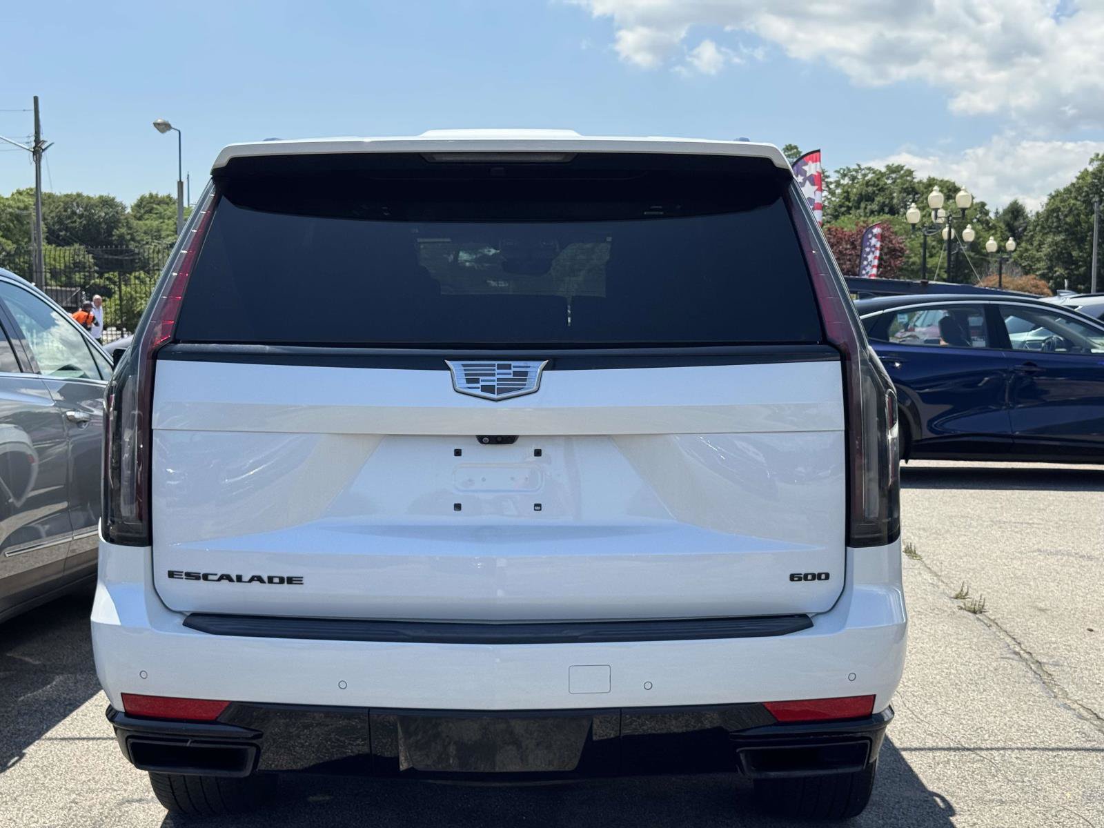 Certified 2023 Cadillac Escalade Sport Platinum w/ LPO, ONYX Package AWD/4WD image 8