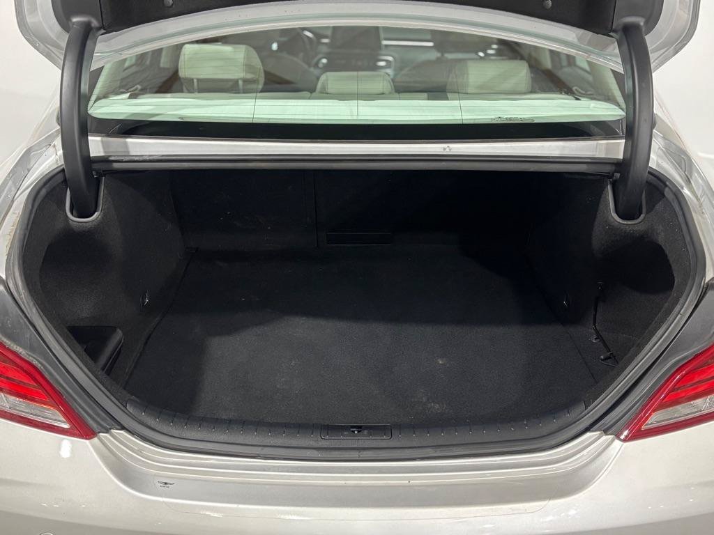 Used 2019 Genesis G70 2.0T Advanced RWD image 36