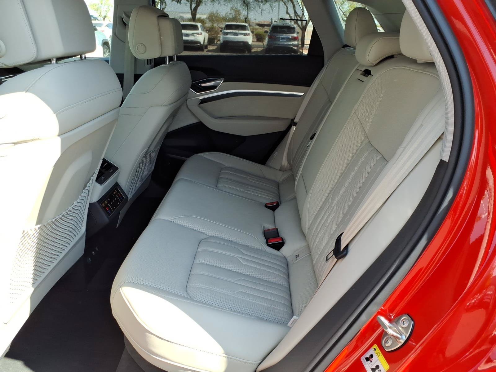 Used 2019 Audi e-tron Prestige AWD/4WD image 16
