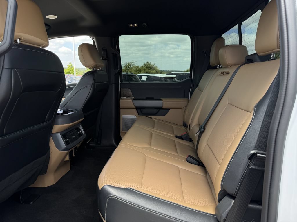 Used 2024 Ford F250 Lariat w/ Lariat Ultimate Package AWD/4WD image 4