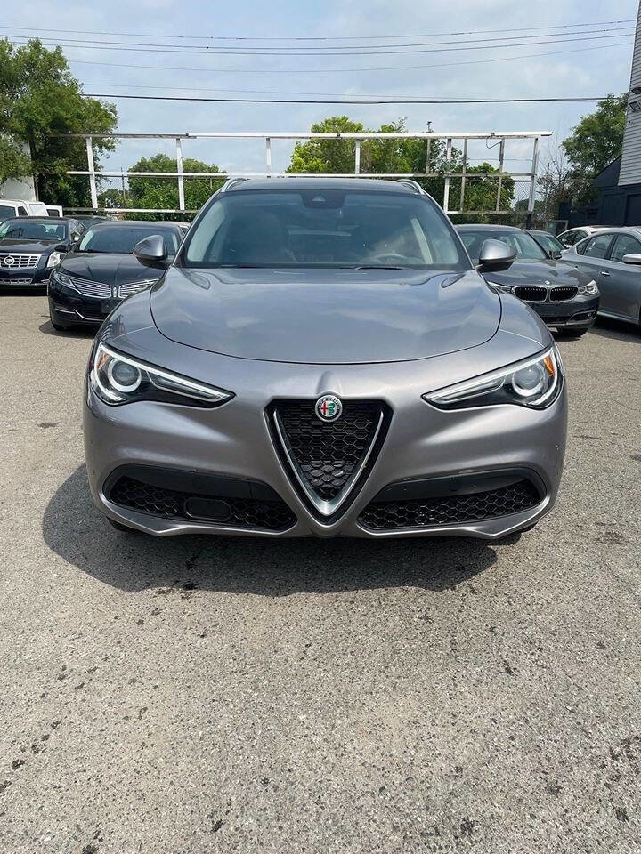 Used 2021 Alfa Romeo Stelvio Ti image 42