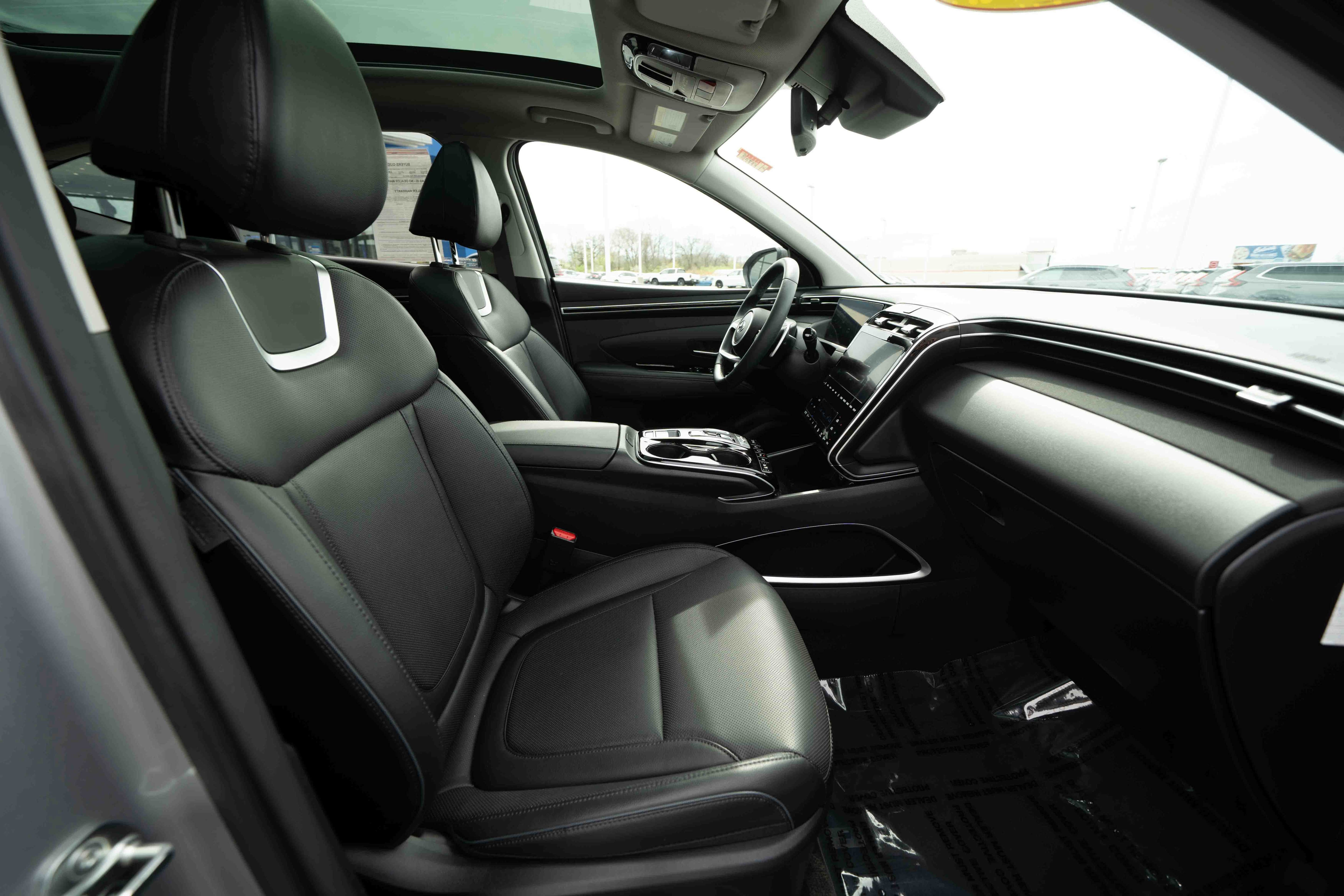 Used 2024 Hyundai Tucson Limited AWD/4WD image 27