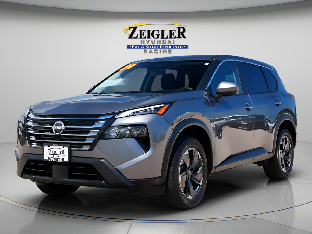 Used 2024 Nissan Rogue SV AWD/4WD image 3