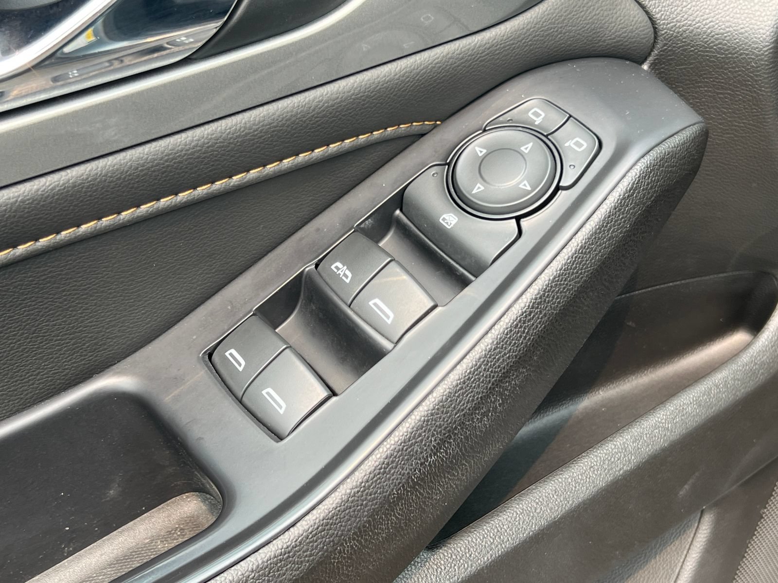 Certified 2021 Chevrolet Traverse LT AWD/4WD image 17