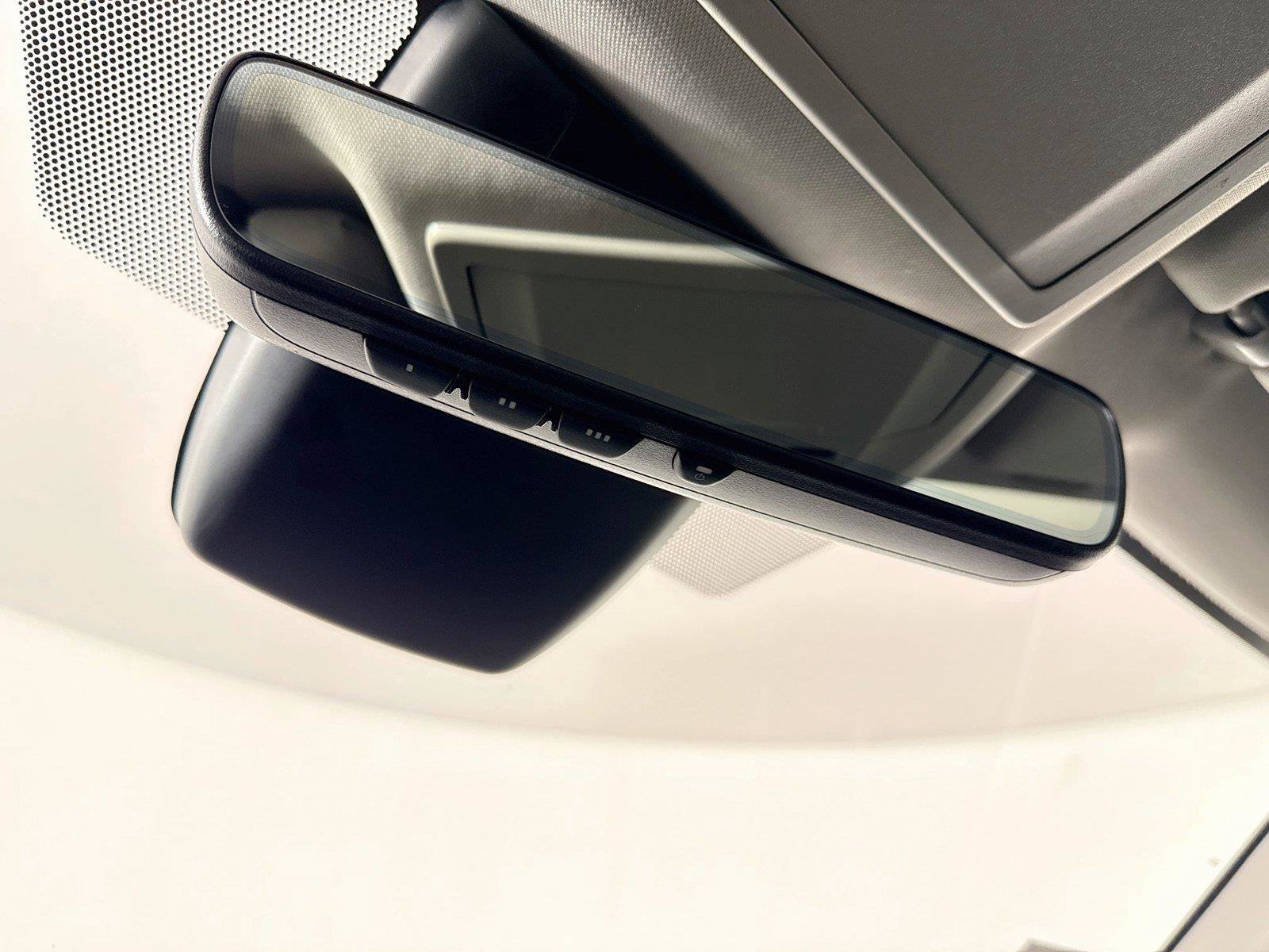 Certified 2025 Toyota Highlander XLE FWD image 23