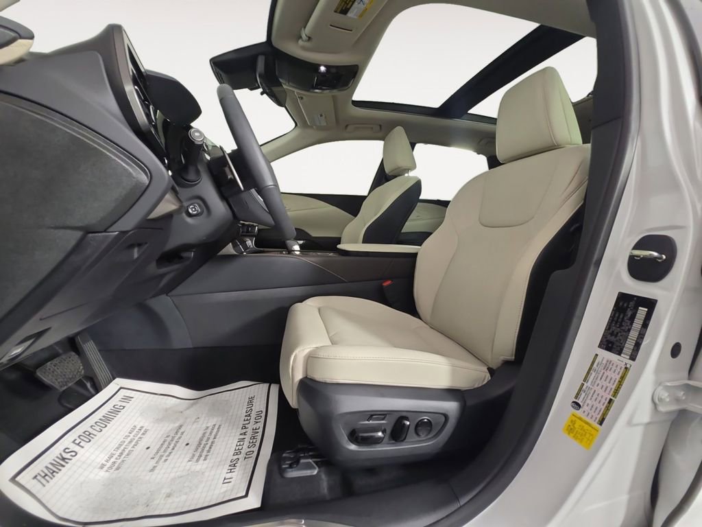 Used 2026 Lexus RX 350 w/ Convenience Package image 9