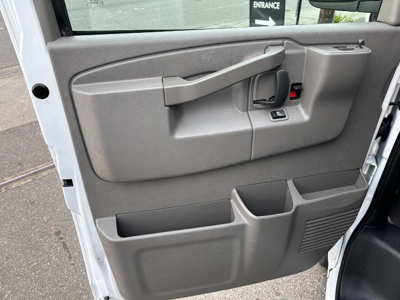 Used 2019 Chevrolet Express 3500 LT w/ LT Preferred Equipment Group image 35