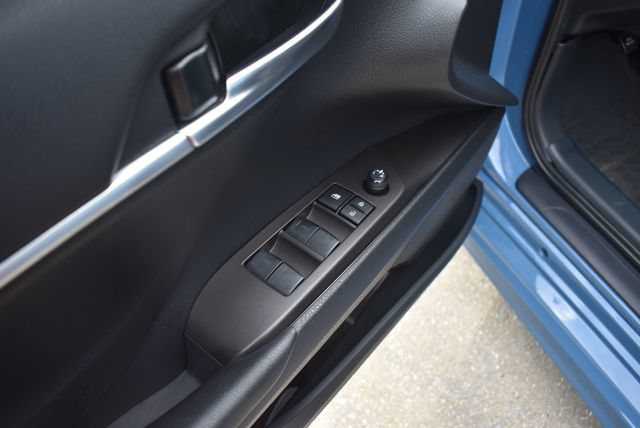 Used 2023 Toyota Camry SE w/ Convenience Package FWD image 17