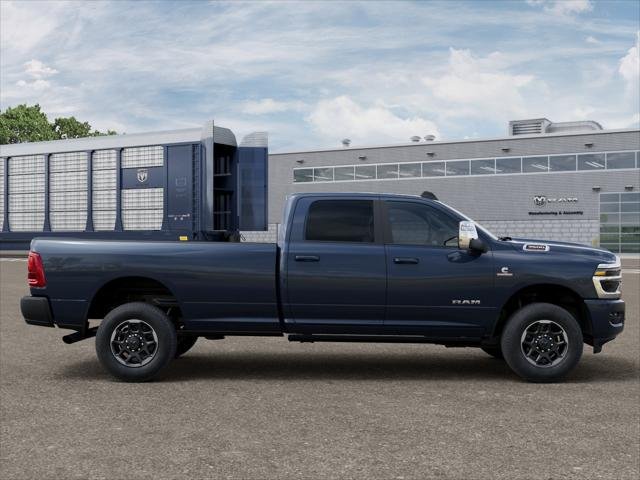 New 2026 RAM 3500 Laramie AWD/4WD image 24