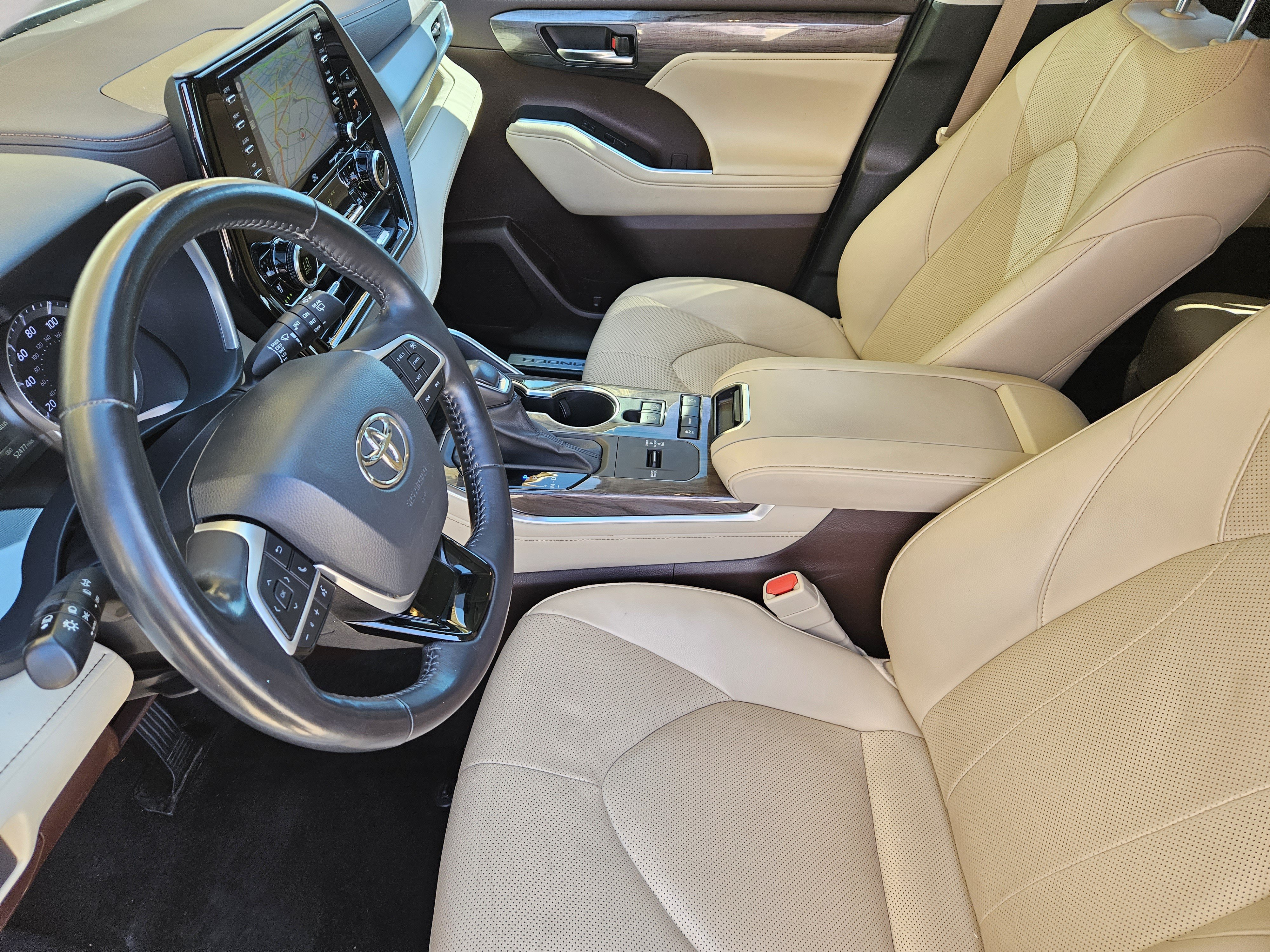 Used 2022 Toyota Highlander Limited FWD image 15