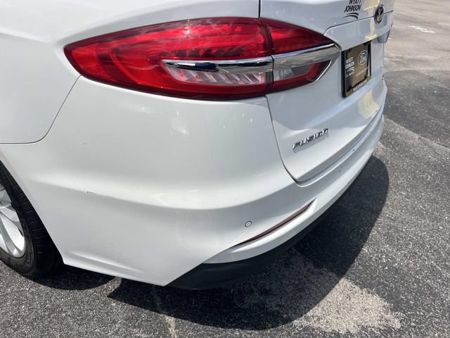 Used 2019 Ford Fusion SE FWD image 10