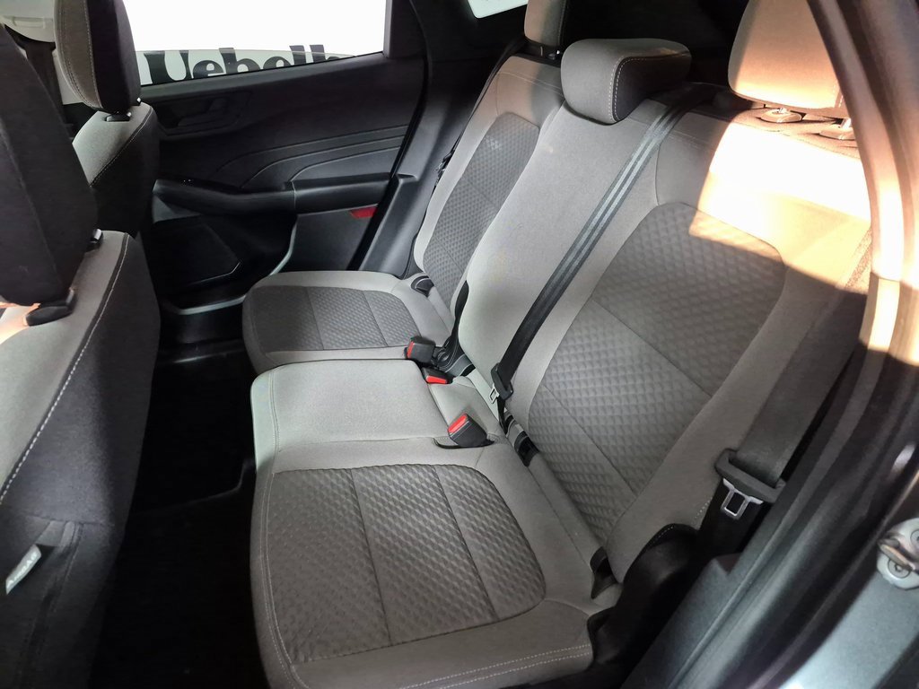 Used 2022 Ford Escape SE image 23