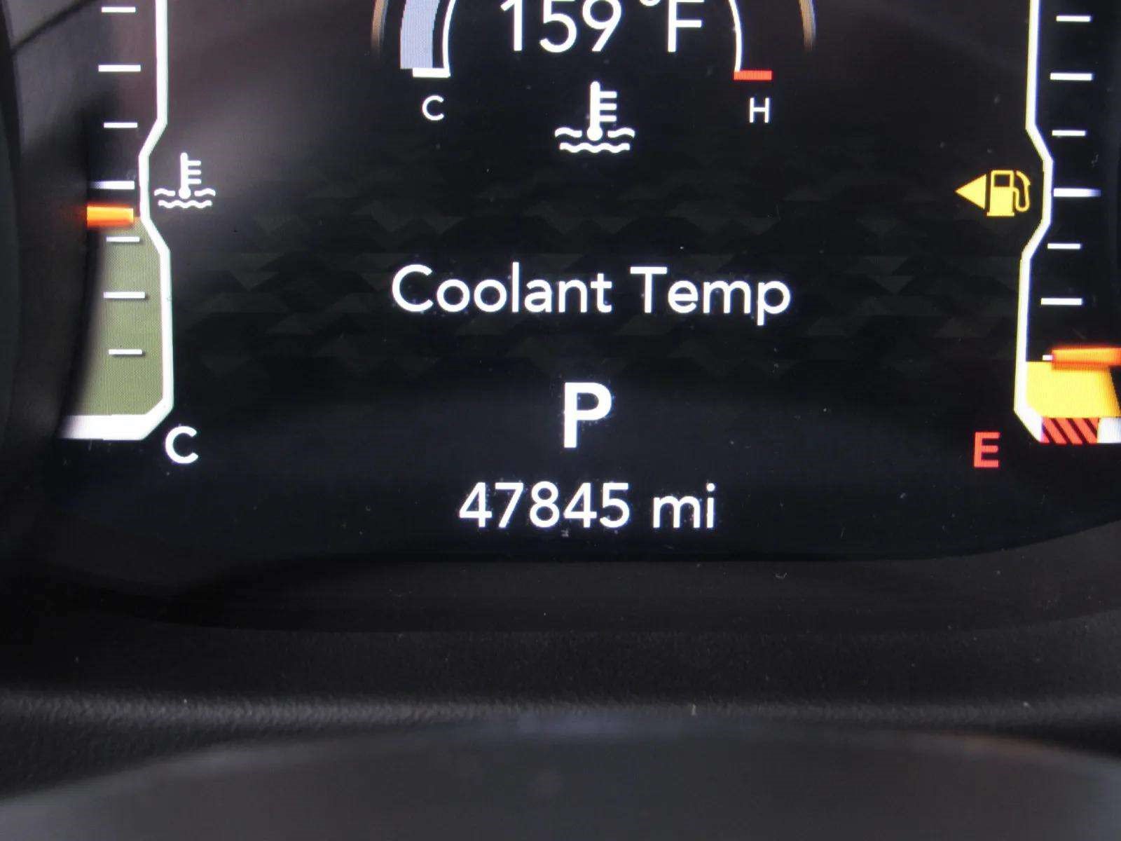 Used 2023 Jeep Wrangler Unlimited Sahara AWD/4WD image 28