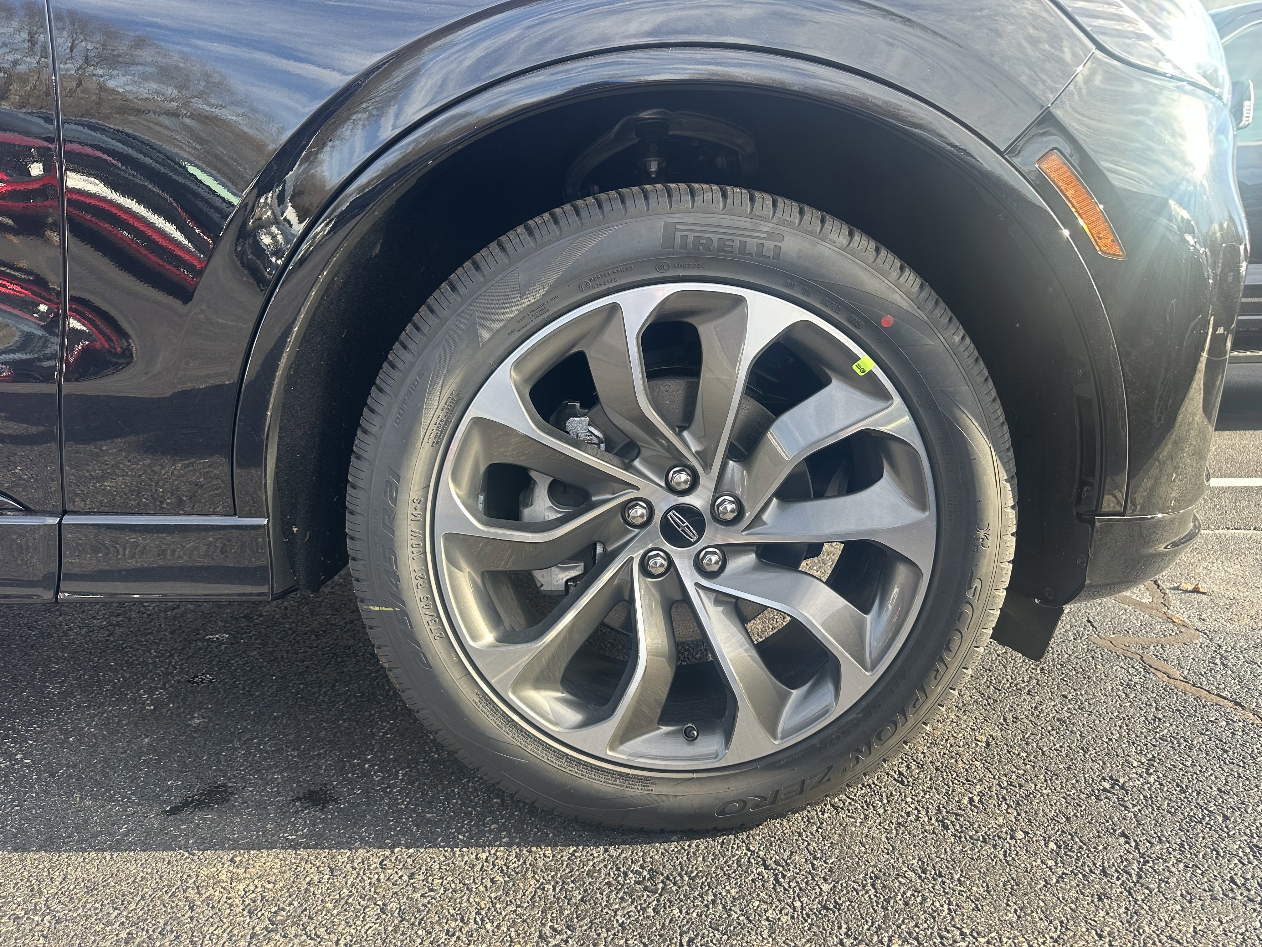 New 2026 Lincoln Aviator AWD image 19