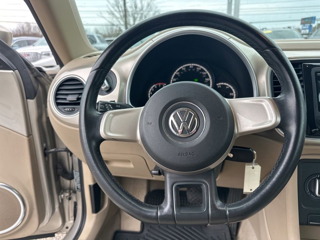 Used 2013 Volkswagen Beetle 2.5 image 19