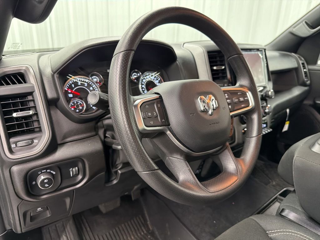 Used 2025 RAM 1500 Tradesman w/ Night Edition AWD/4WD image 7