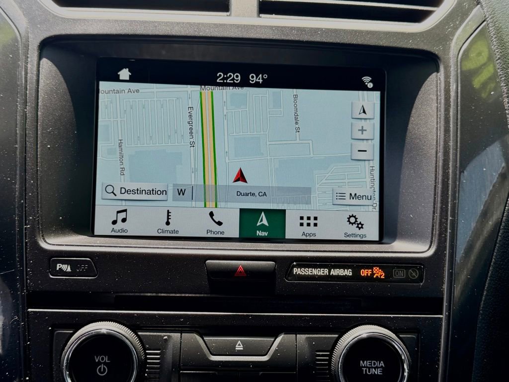 Certified 2018 Ford Explorer XLT FWD image 26