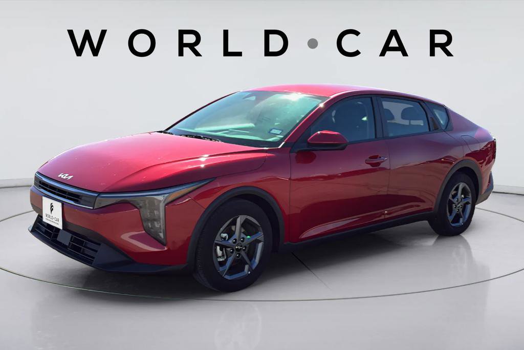 Certified 2025 Kia K4 image 11