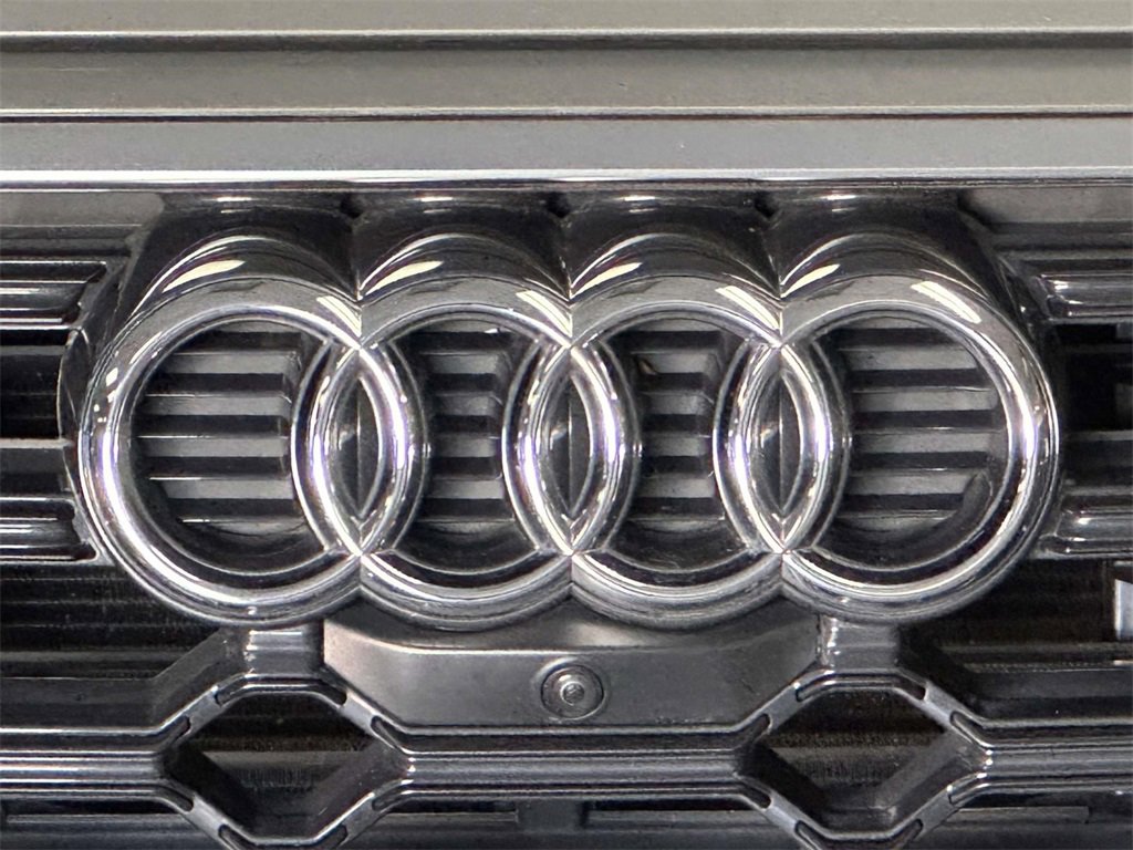 Used 2023 Audi Q5 2.0T Premium Plus w/ Premium Plus Package image 5