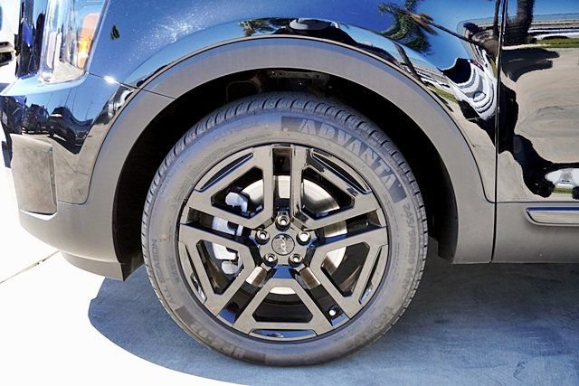 Used 2025 Kia Telluride EX X-Line AWD/4WD image 14