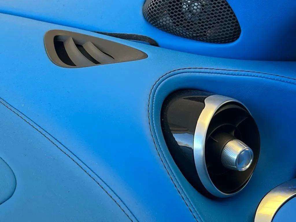 Used 2022 McLaren GT image 26