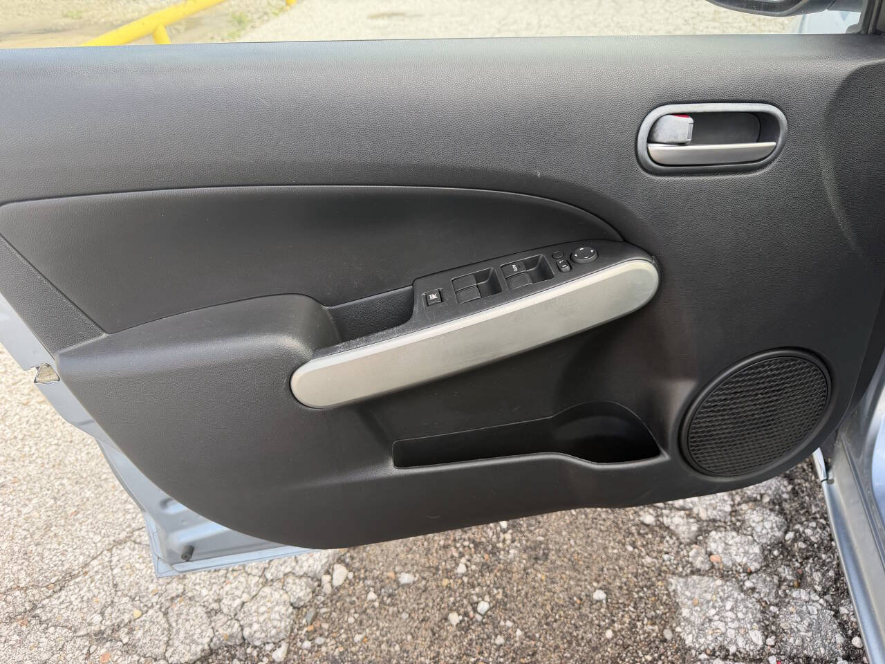 Used 2013 MAZDA MAZDA2 Sport FWD image 13