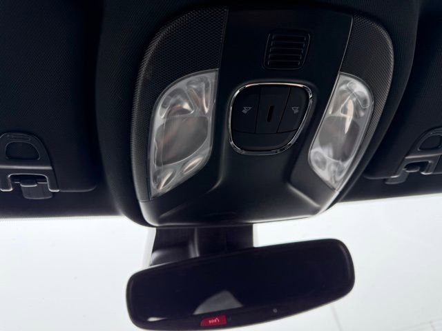 Used 2025 Jeep Compass Limited image 28