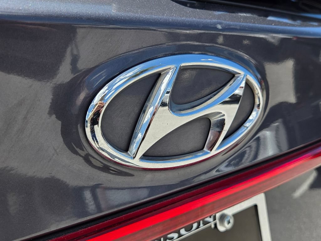 Used 2021 Hyundai Santa Fe SEL Premium w/ Cargo Package AWD/4WD image 13