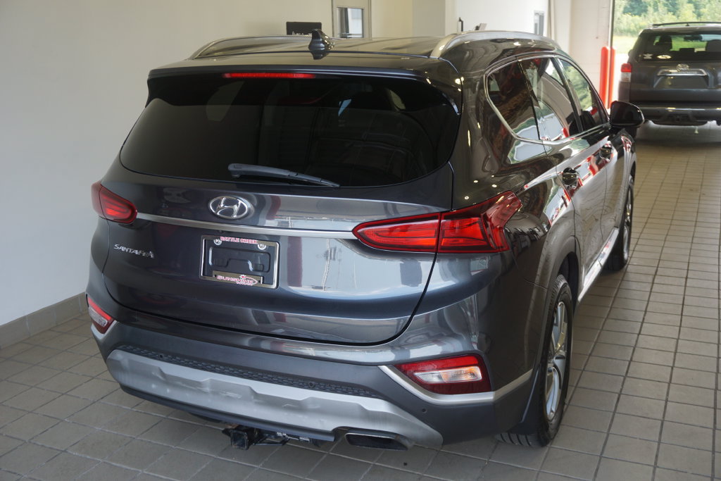 Used 2020 Hyundai Santa Fe SEL w/ Convenience Package FWD image 16