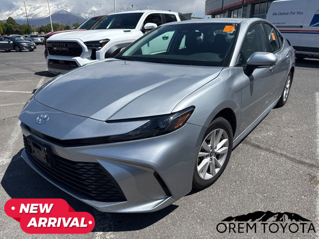 Used 2025 Toyota Camry LE FWD image 14