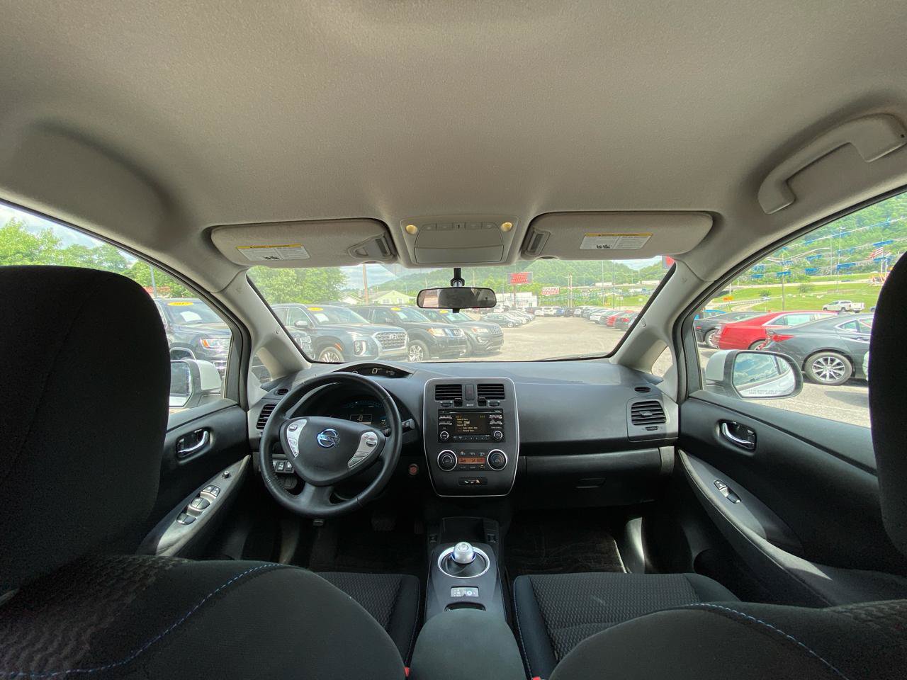 Used 2015 Nissan Leaf S w/ Charge Package FWD image 15