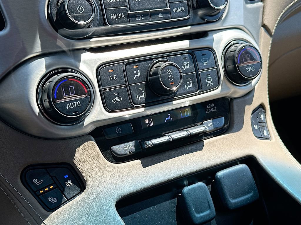 Used 2017 GMC Yukon SLT image 14