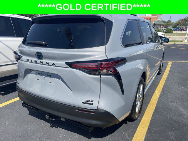 Certified 2022 Toyota Sienna XLE Woodland Edition AWD/4WD image 35