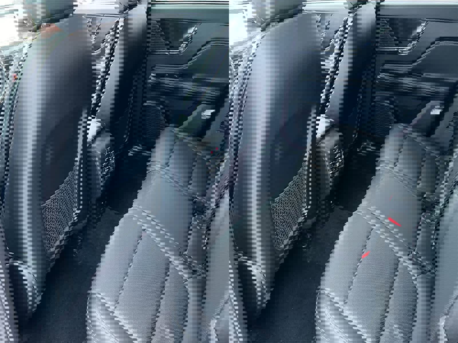 Used 2022 Lincoln Corsair Reserve w/ Equipment Group 201A image 18