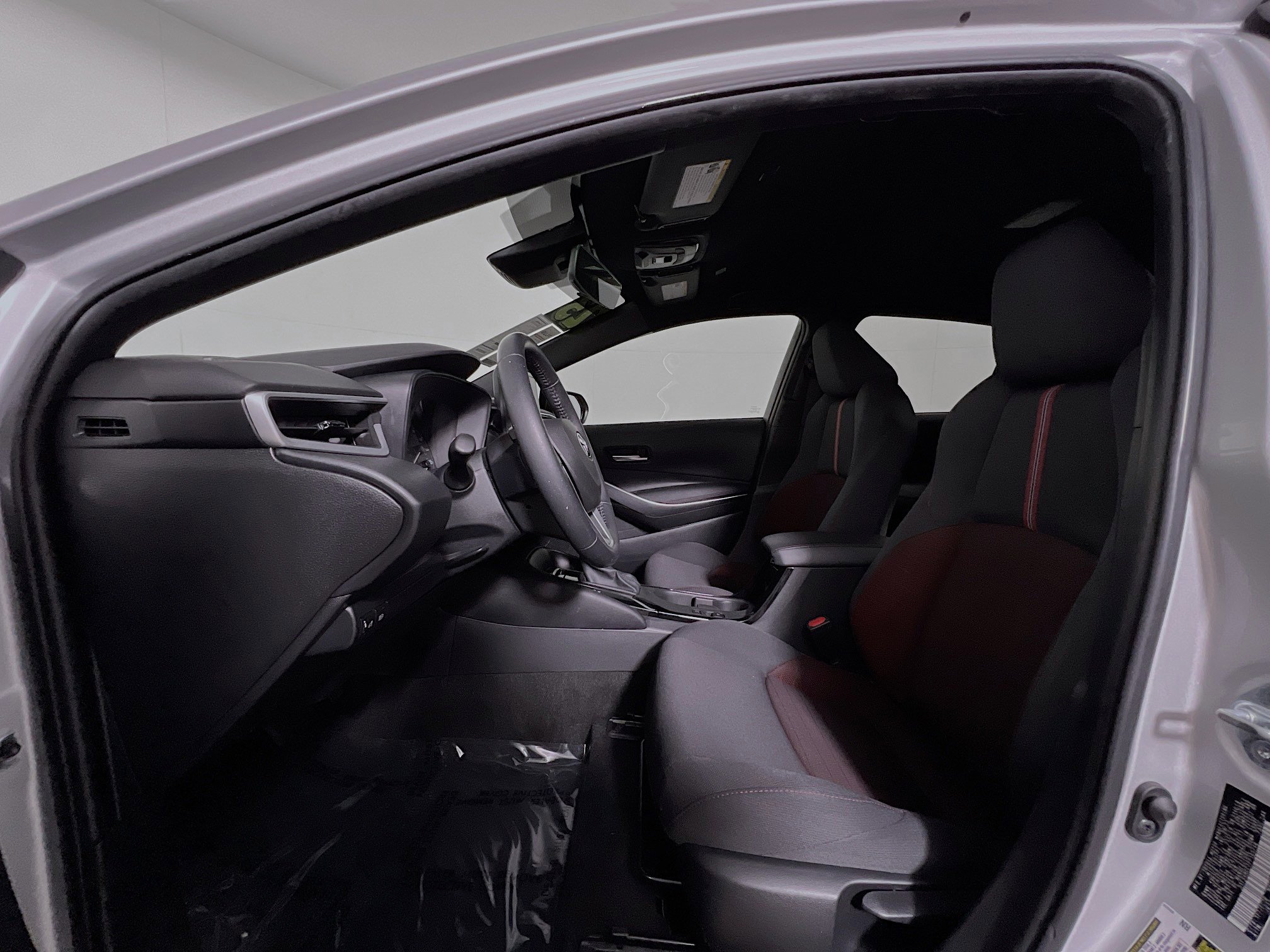 Used 2023 Toyota Corolla SE image 15